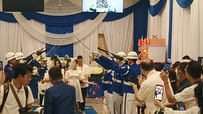 Prosesi kremasi ayah Sarwenda (23/7) [Selvianus Kopong Basar]